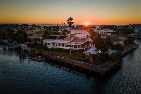 5560 Clipper Ct New Port Richey, FL 34652