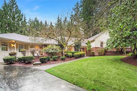 13775 NE 34th Place Bellevue, WA 98005