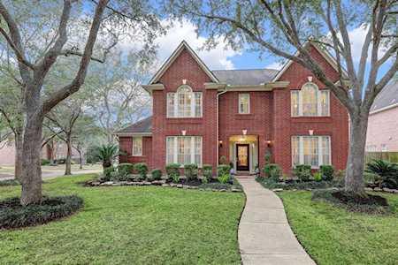 4210 Spring Trail Ct Sugar Land, TX 77479