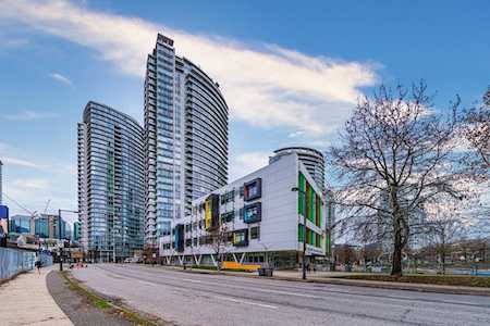 688 Abbott Street #2502 Vancouver, BC V6B 0B9