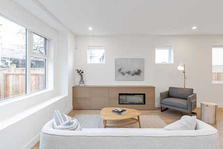 3233 St. Catherines Street Vancouver, BC V5V 4K6