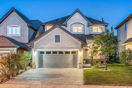 15 Cranleigh Link SE Calgary, AB T3M 0G4