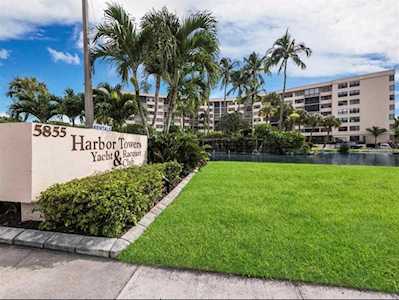 5855 Midnight Pass Rd #PH33 Sarasota, FL 34242