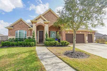 2210 Lago Canyon Ct Pearland, TX 77089