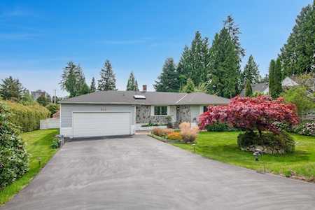 310 Inglewood Avenue West Vancouver, BC V7T 1X1