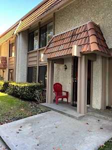 2528 Via Astuto Carlsbad, CA 92010