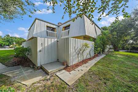 141 E Riverside Drive #12d Jupiter, FL 33469