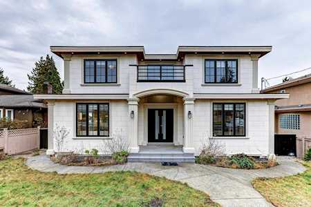 6038 Portland Street Burnaby, BC V5J 2R9