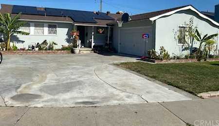 9041 Shelley Dr Garden Grove, CA 92841