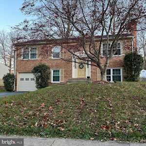11791 Cotton Mill Dr Woodbridge, VA 22192