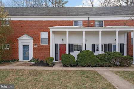 1306 Martha Custis Dr Alexandria, VA 22302
