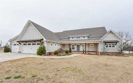 476633 E 1090 Loop Roland, OK 74954