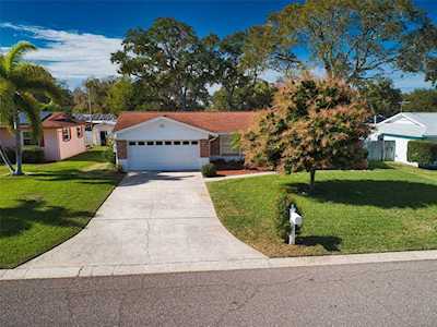 12322 145th St Largo, FL 33774