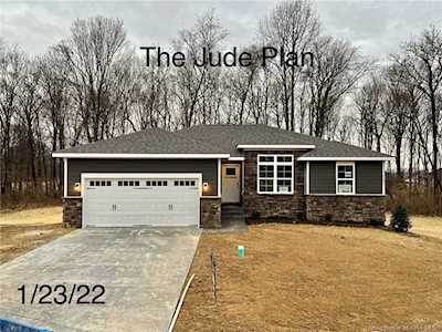6556 Ashley Springs Ct Charlestown, IN 47111