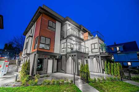230 E 8th Street North Vancouver, BC V7L 1Z1