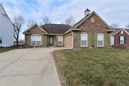 5948 Remrod Dr Plainfield, IN 46168