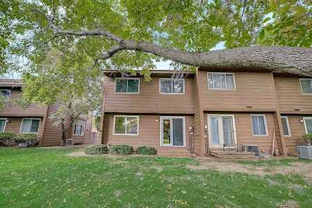 2060 11th Avenue E North Saint Paul, MN 55109