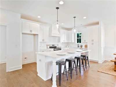1210 Ruth Way Auburn, AL 36830