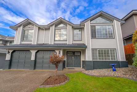 2669 Klassen Court Port Coquitlam, BC V3C 5Y8