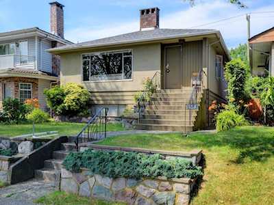 1583 W 64th Avenue Vancouver, BC V6P 2N8