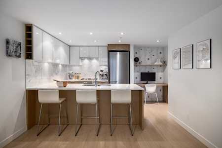 110 Switchmen Street #607 Vancouver, BC V6A 0C6