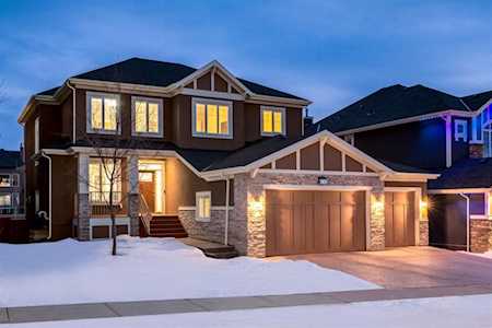 183 Aspen Dale Way SW Calgary, AB T3H 0R9