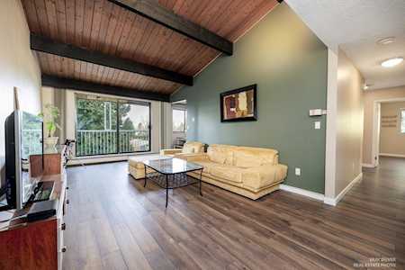 3911 Carrigan Court #310 Burnaby, BC V3N 4J7