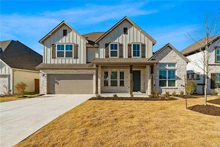1607 Hazy Hills LOOP Dripping Springs, TX 78620