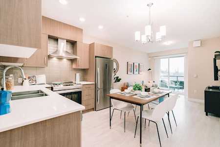 2889 E 1st Avenue #211 Vancouver, BC V5M 0G2