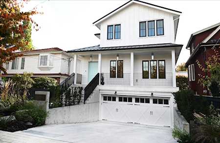 516 E 20th Avenue Vancouver, BC V5V 1M8