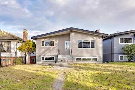4880 Commercial Street Vancouver, BC V5N 4H1