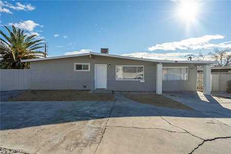 2704 Malibu St Las Vegas, NV 89169
