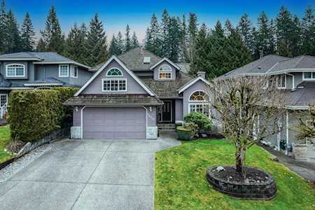 1658 Orkney Place North Vancouver, BC V7H 2Z1