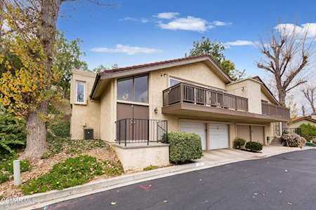 11 Sparrowhawk Ln Oak Park, CA 91377