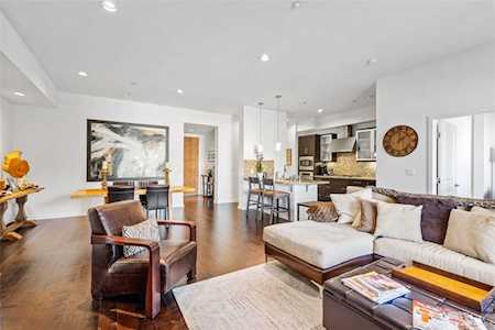 21 Gramercy #201 Irvine, CA 92612