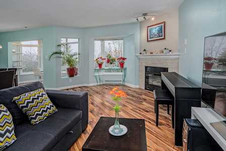 2677 E Broadway #303 Vancouver, BC V5M 1Y6