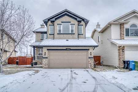 145 Wentworth Place SW Calgary, AB T3H 4L5