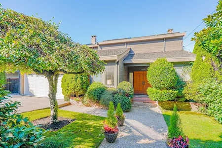 4533 Belmont Avenue Vancouver, BC V6R 1C5
