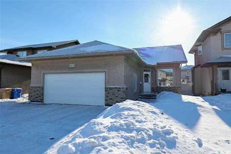 4019 E Cumberland Rd Regina, SK S4V 1E7