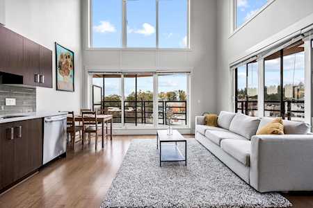 857 W 15th Street #409 North Vancouver, BC V7P 1M5