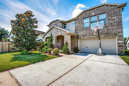 11643 Walnut Dale Ct Houston, TX 77038