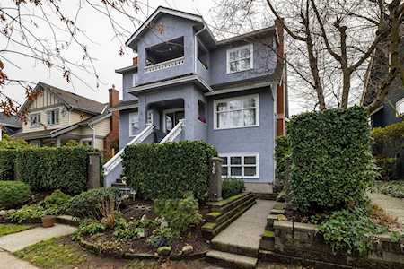 446 W 15th Avenue Vancouver, BC V5Y 1Y4