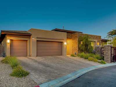 6110 Pebble Glen Ct Las Vegas, NV 89149