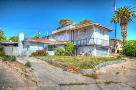 1904 Chapman Las Vegas, NV 89104