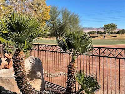 3770 Kemper Lakes St Las Vegas, NV 89122
