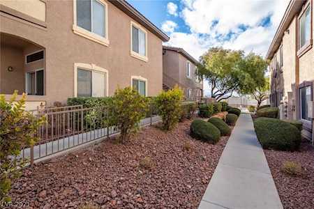 2305 W Horizon Ridge Parkway #1913 Henderson, NV 89052
