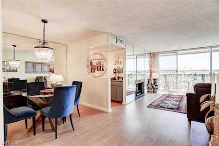 745 Royal Crest #123 Las Vegas, NV 89169