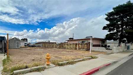 1813 Evelyn Ave Henderson, NV 89011