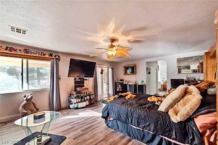 4851 Hayride St Las Vegas, NV 89149