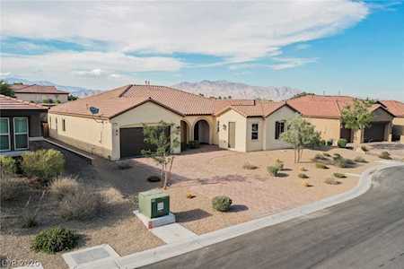 9726 Blistering Sun Ave Las Vegas, NV 89149